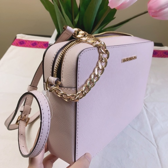 Michael Kors Jet set crossbody in blush pink - Picture 2 of 9